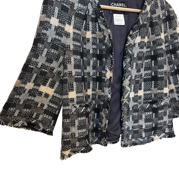 Chanel VINTAGE Fall 2005 Tweed Crop Jacket Sz 10 Wool Blend Open Front Blazer - Picture 2 of 11